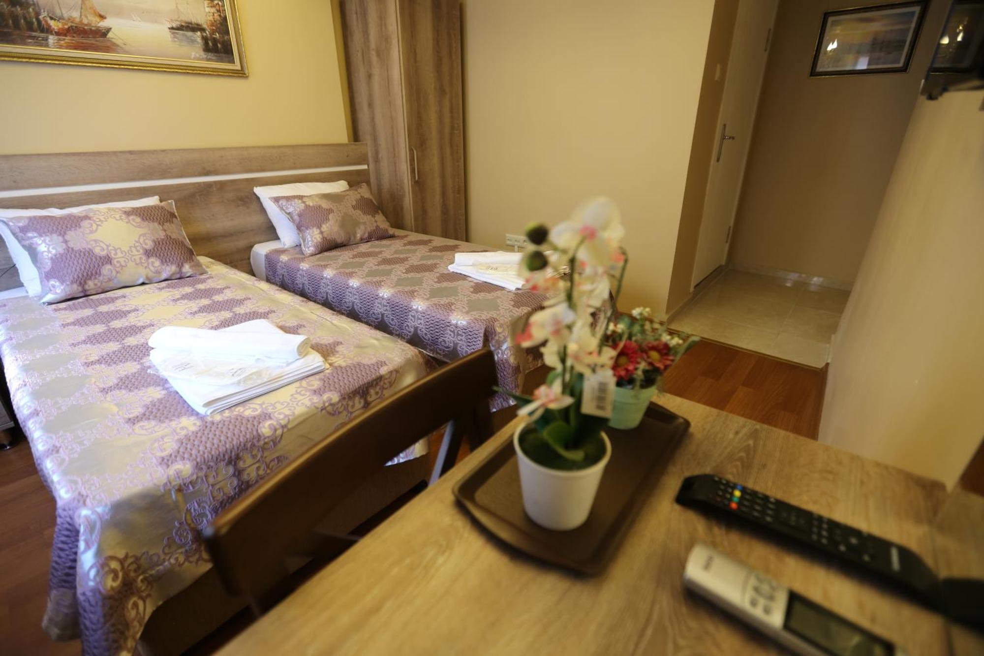 My Holiday Time Hotel อิสตันบูล ภายนอก รูปภาพ