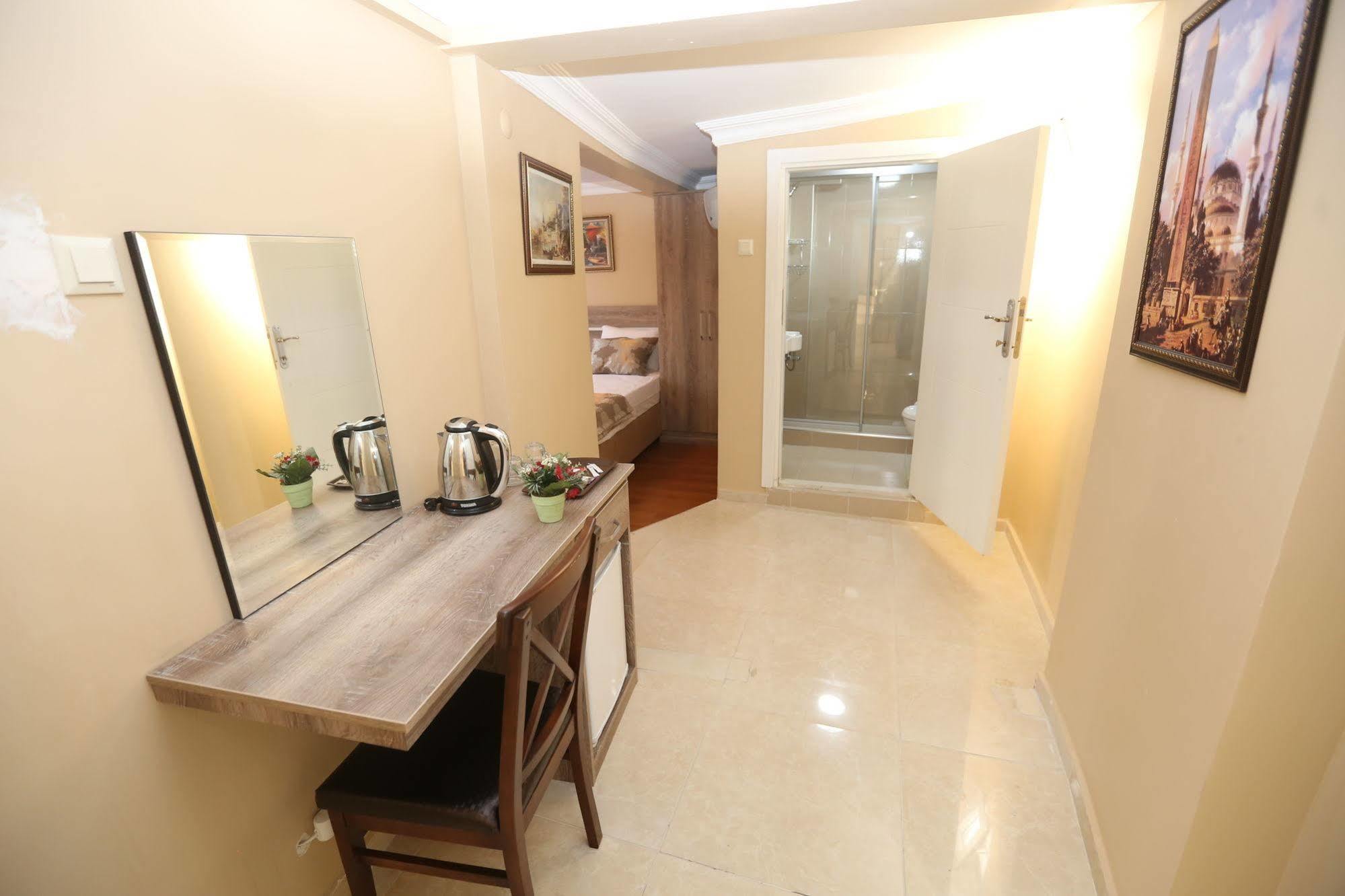 My Holiday Time Hotel อิสตันบูล ภายนอก รูปภาพ