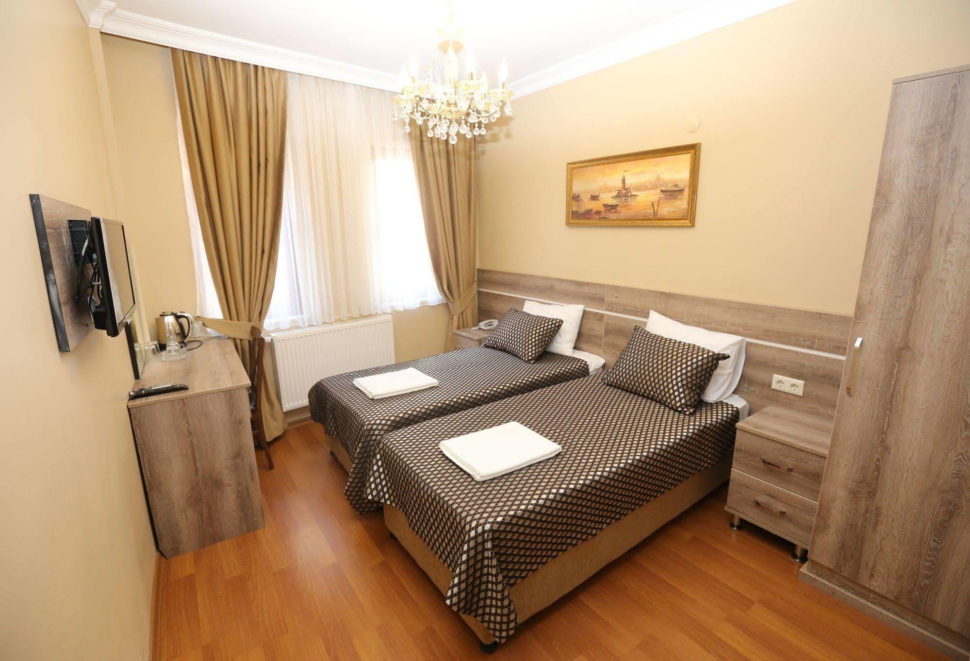 My Holiday Time Hotel อิสตันบูล ภายนอก รูปภาพ
