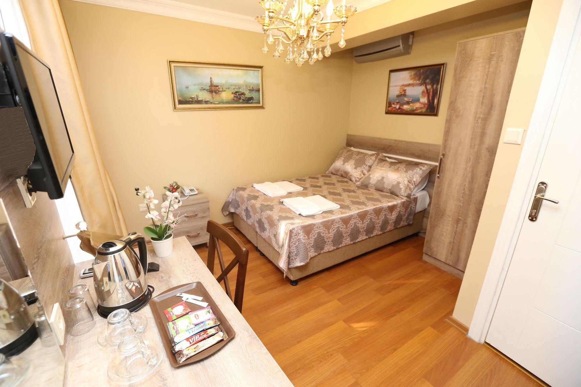 My Holiday Time Hotel อิสตันบูล ภายนอก รูปภาพ
