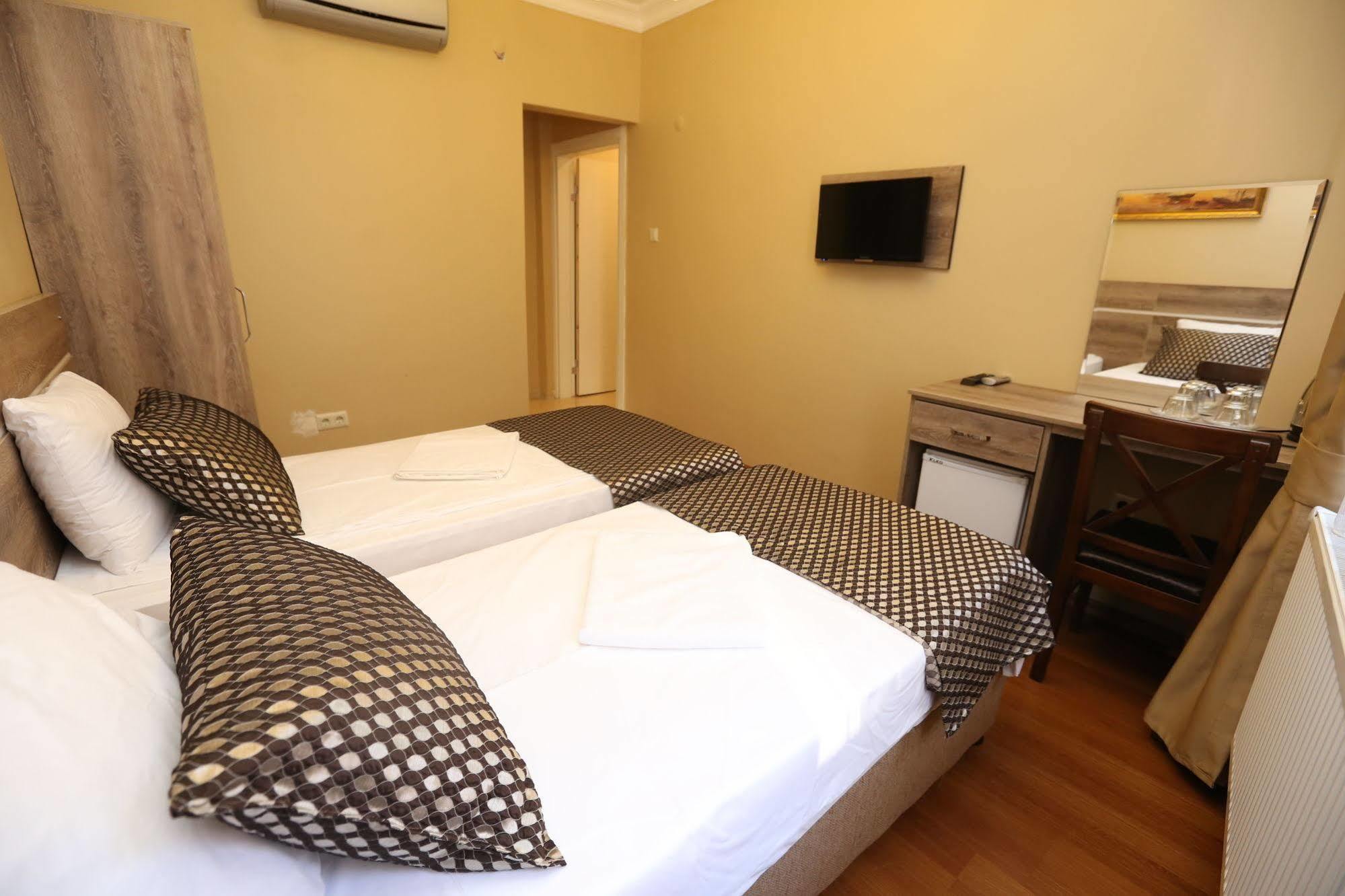 My Holiday Time Hotel อิสตันบูล ภายนอก รูปภาพ